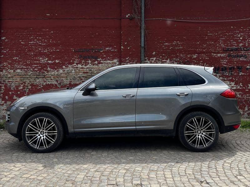 Porsche Cayenne 2014 - 4