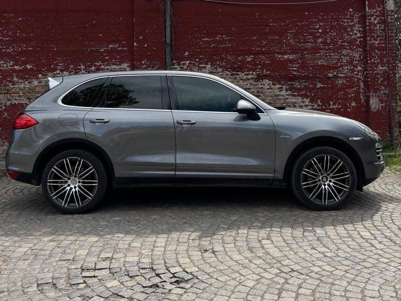 Porsche Cayenne 2014 - 5