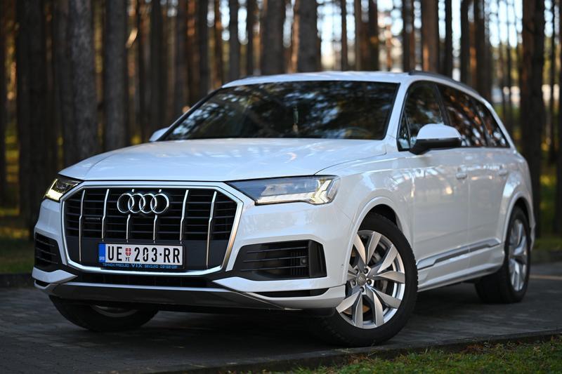 Audi Q7 2020 - 1
