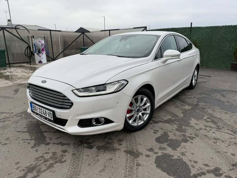Ford Mondeo 2015 - 1
