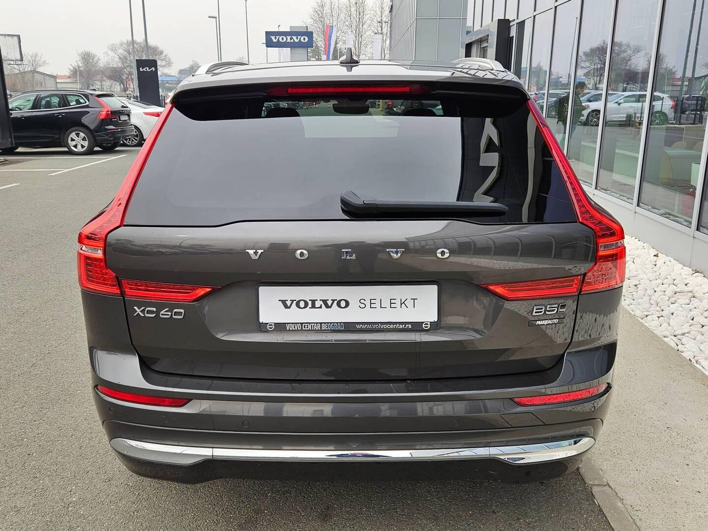 Volvo XC60 2022 - 4