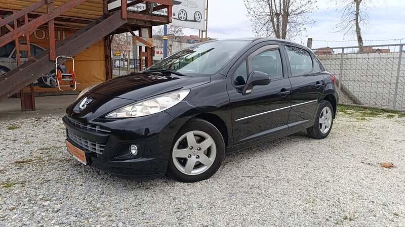 Peugeot 207 2011 - 1
