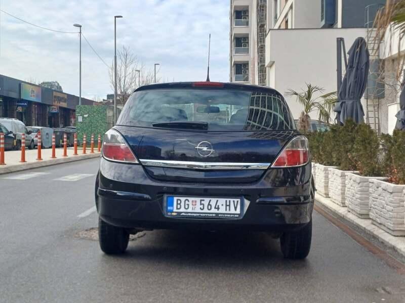 Opel Astra H 2012 - 5