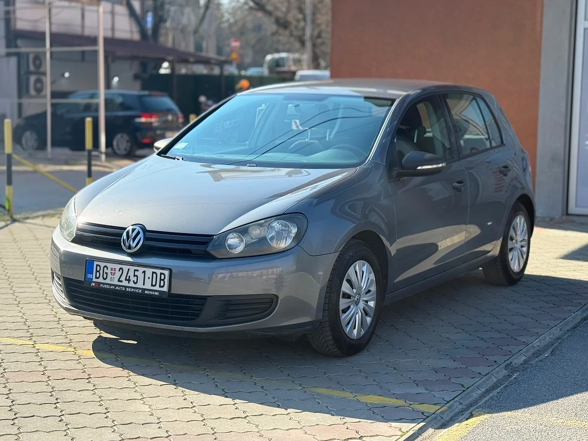 Volkswagen Golf 2010 - 4