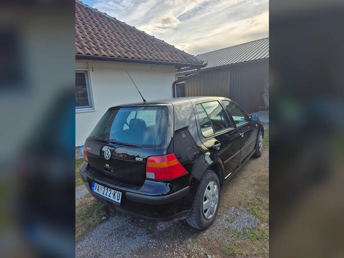Volkswagen Golf 2003 - 4