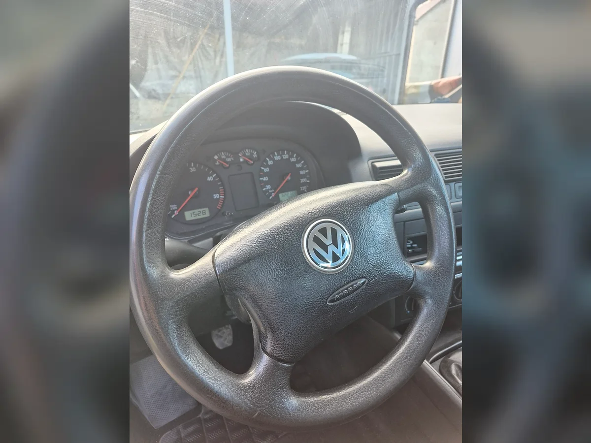 Volkswagen Golf 2003 - 5