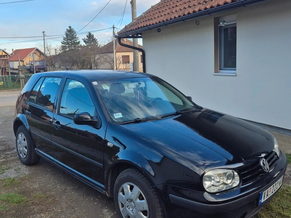 Volkswagen Golf 2003 - 2