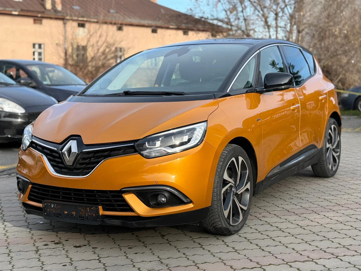 Renault Scenic 2017 - 1